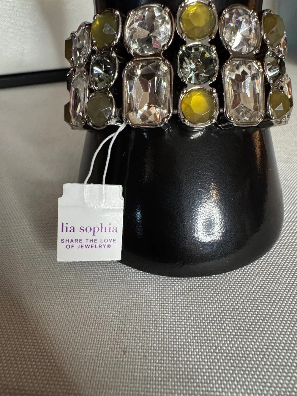 Lia Sophia lia sophia
